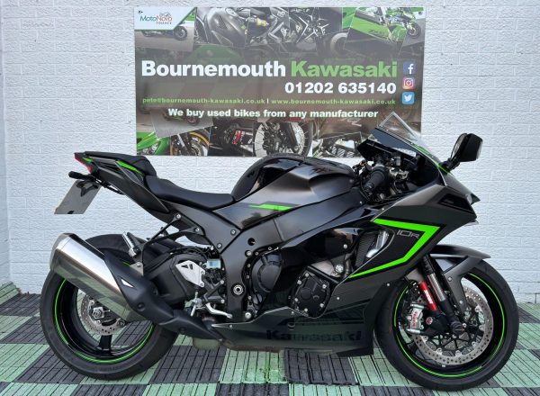 8798885x2048x1536_FFFFFF_L_0-1