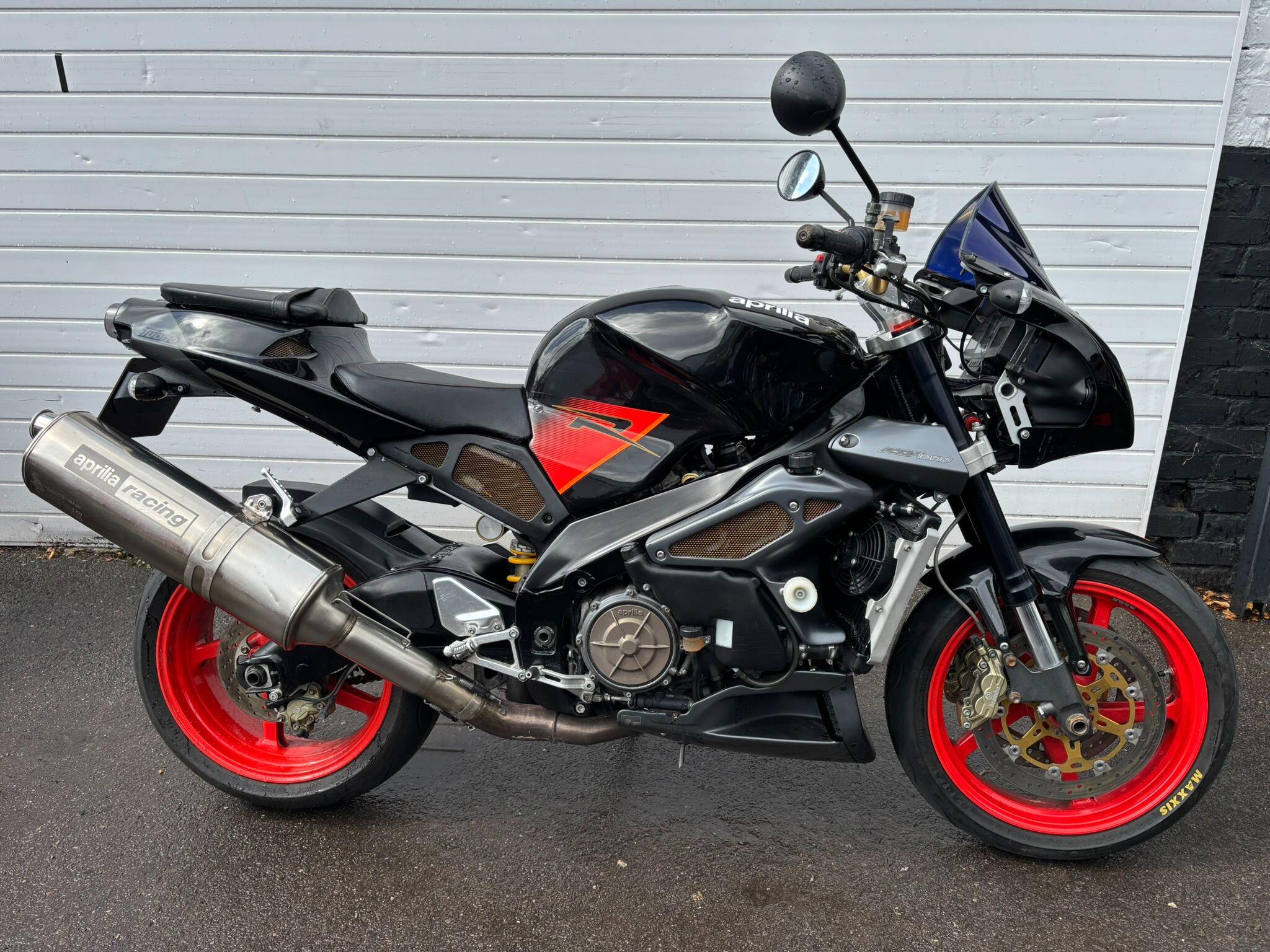 2005 Aprilia Tuono 1000